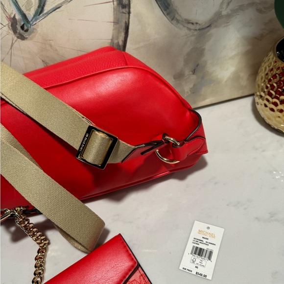 SALE🤍MICHAEL KORS leather maisie 2 in 1 waist pack ❤️ - Picture 15 of 15
